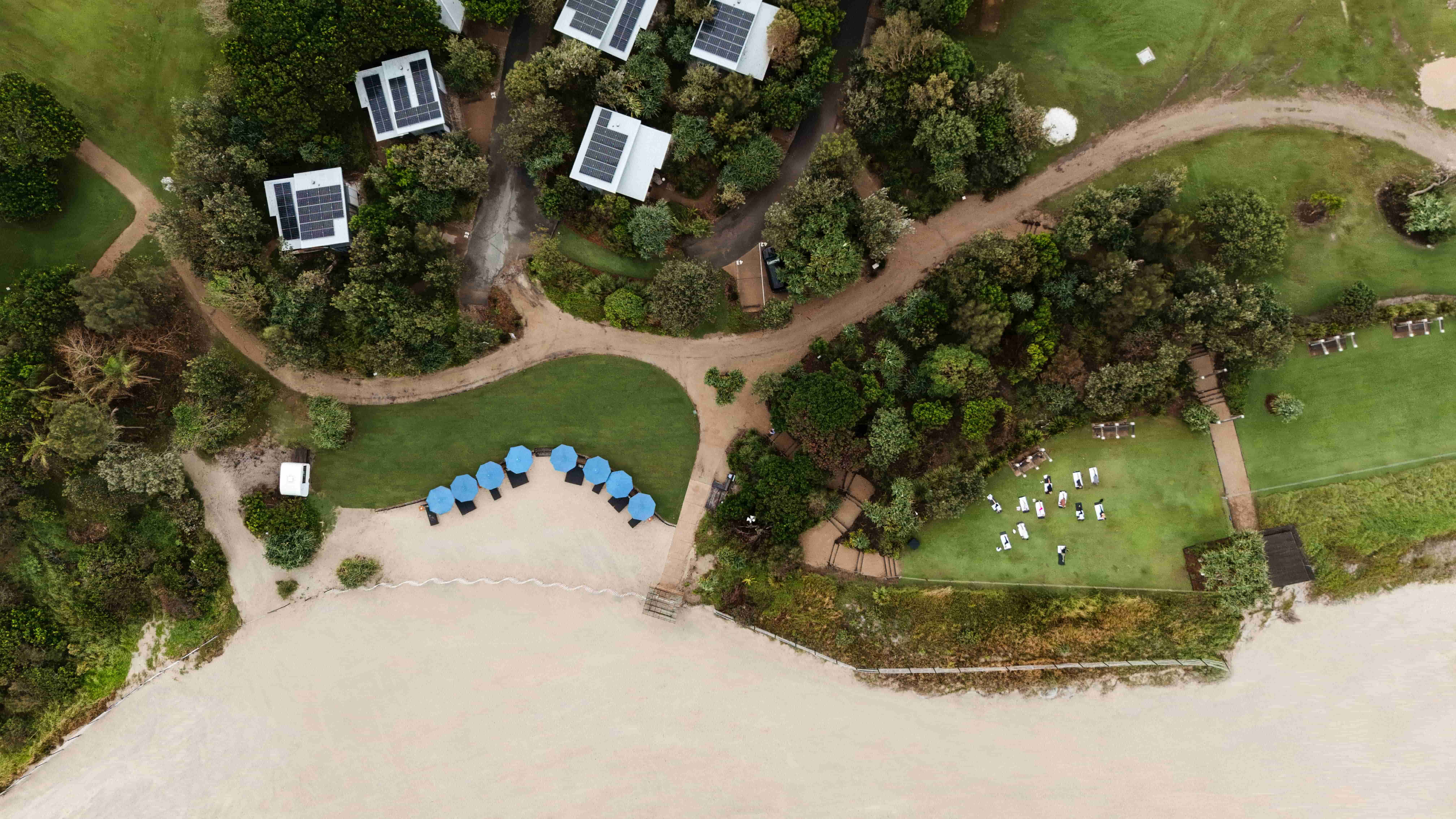 SJJA-Information-beach_lounge_drone-4-min-min